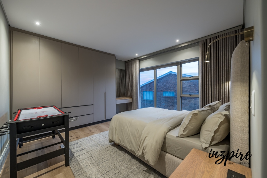 4 Bedroom Property for Sale in Glentana Western Cape